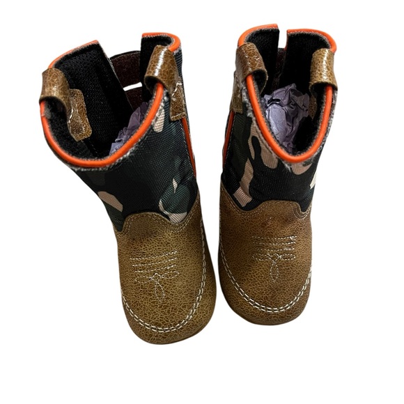 Boot Barn Camo Cowboy Baby Boots - size 2 - Picture 2 of 5